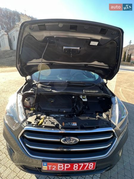 Внедорожник / Кроссовер Ford Escape 2018 в Львове