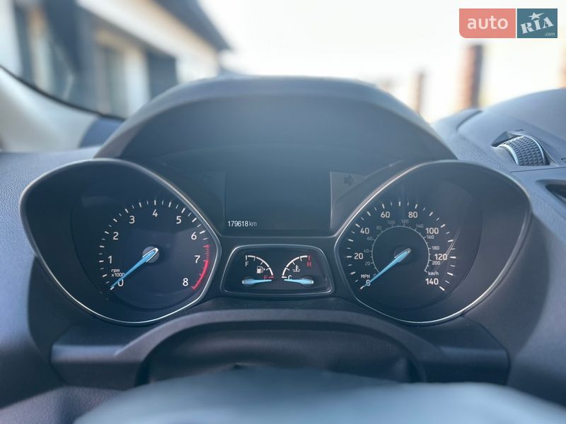 Позашляховик / Кросовер Ford Escape 2018 в Луцьку