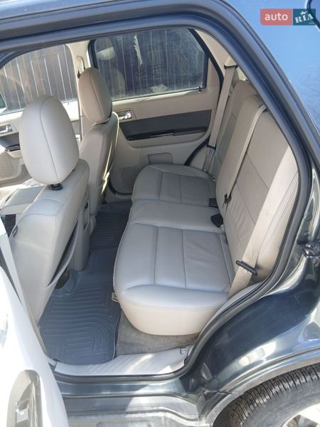 Позашляховик / Кросовер Ford Escape 2010 в Бару