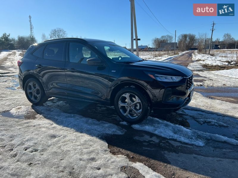 Позашляховик / Кросовер Ford Escape 2024 в Чернігові