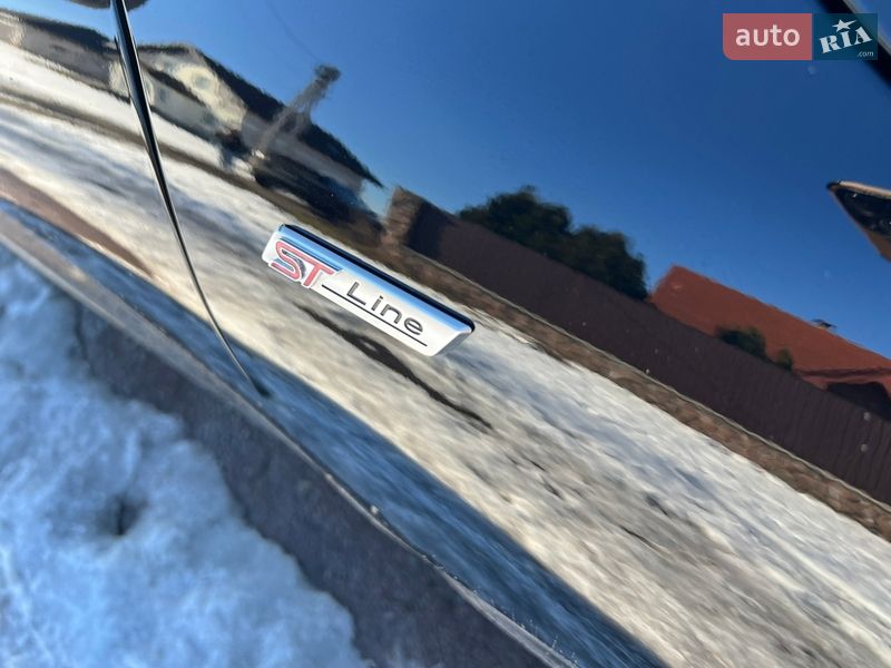 Позашляховик / Кросовер Ford Escape 2024 в Чернігові