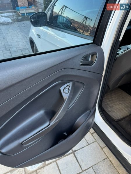 Внедорожник / Кроссовер Ford Escape 2019 в Ровно