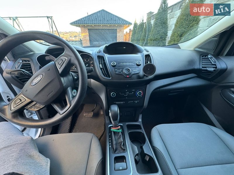 Внедорожник / Кроссовер Ford Escape 2019 в Ровно