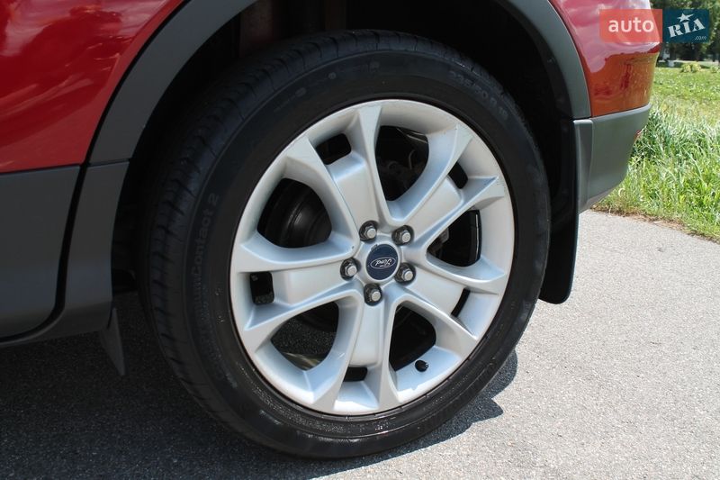 Внедорожник / Кроссовер Ford Escape 2015 в Киеве