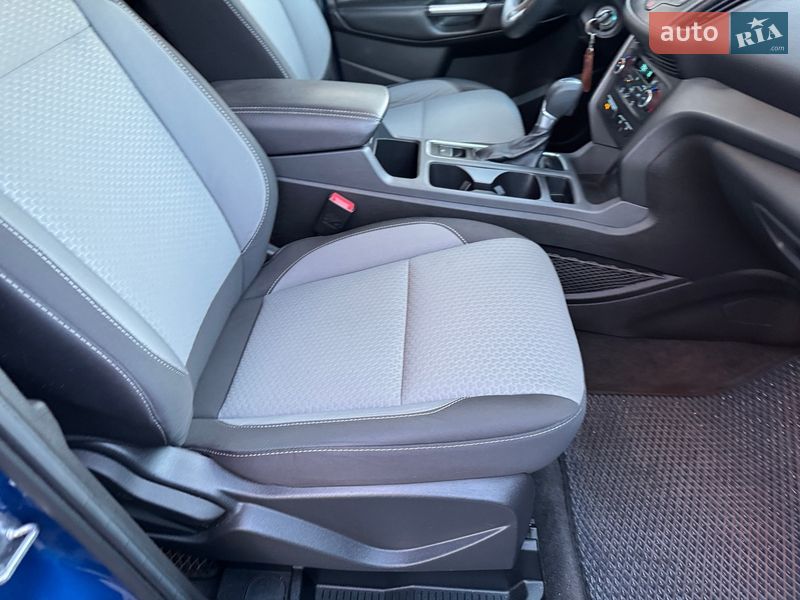 Внедорожник / Кроссовер Ford Escape 2016 в Сарнах