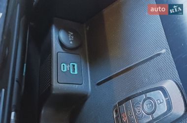 Внедорожник / Кроссовер Ford Escape 2024 в Полтаве