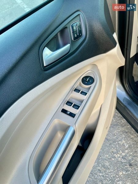 Внедорожник / Кроссовер Ford Escape 2014 в Киеве