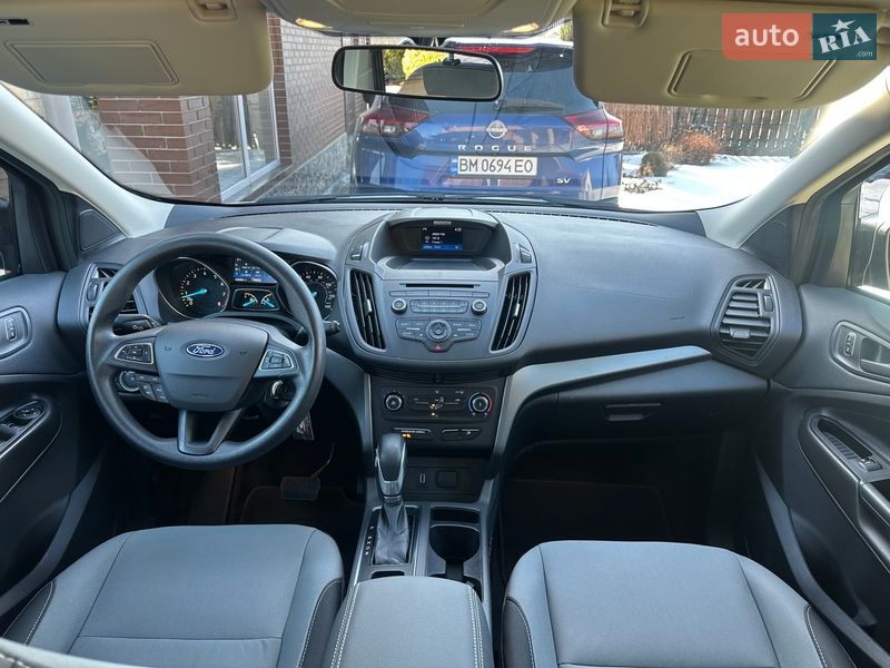 Внедорожник / Кроссовер Ford Escape 2017 в Сумах