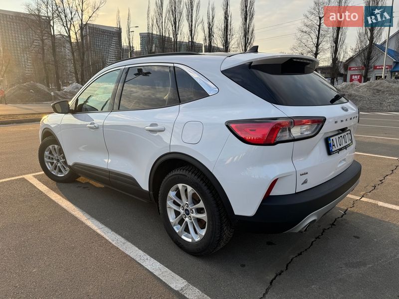 Внедорожник / Кроссовер Ford Escape 2022 в Киеве
