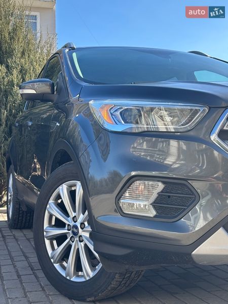 Внедорожник / Кроссовер Ford Escape 2016 в Белогородке