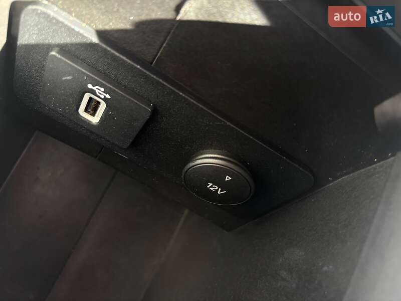 Внедорожник / Кроссовер Ford Escape 2016 в Белогородке