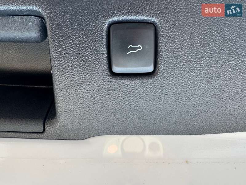 Внедорожник / Кроссовер Ford Escape 2022 в Киеве