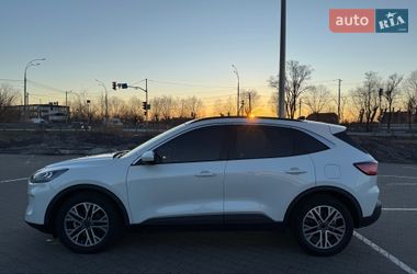 Внедорожник / Кроссовер Ford Escape 2019 в Вышгороде