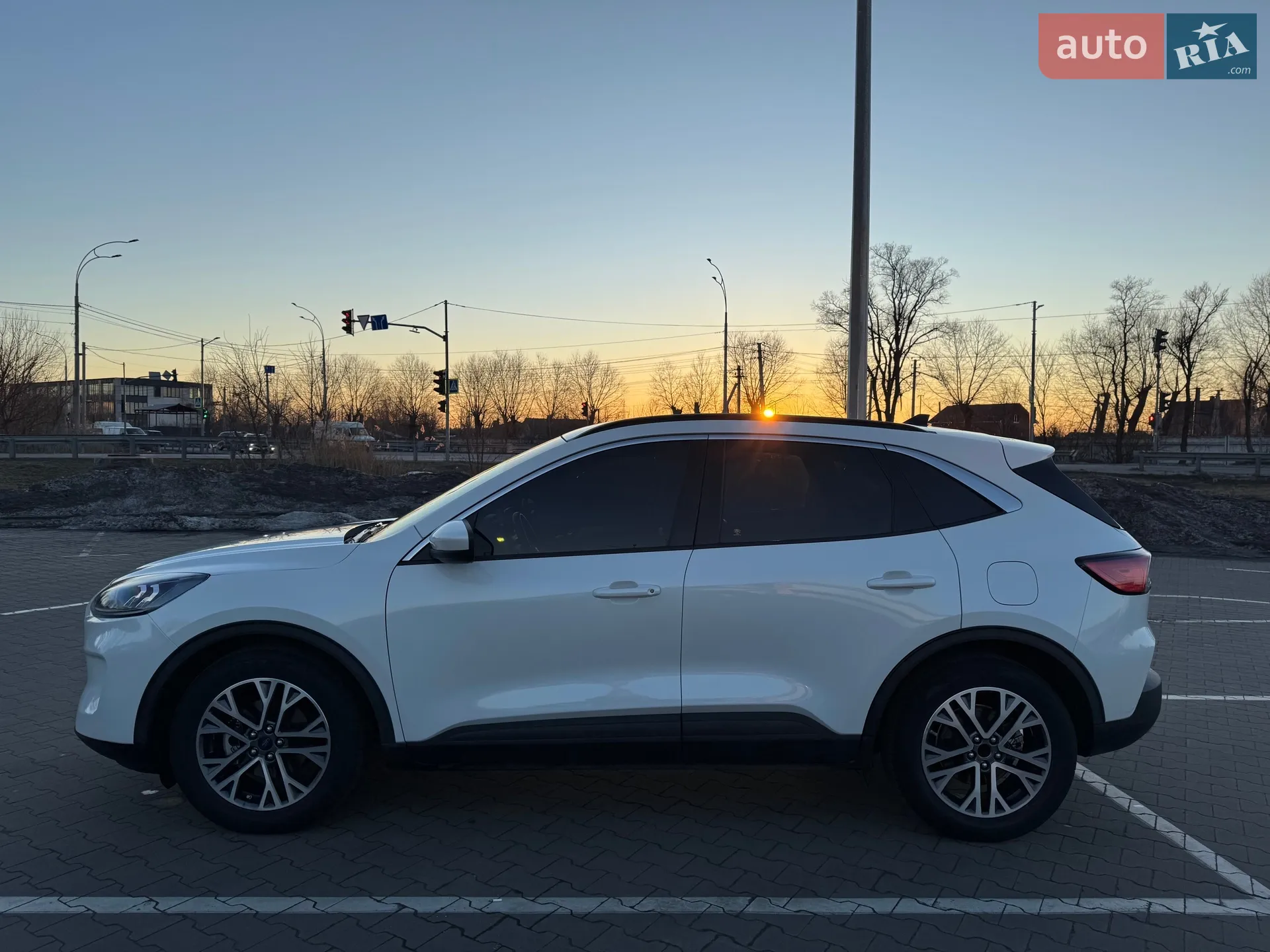 2019 Ford Escape - мініатюра 3