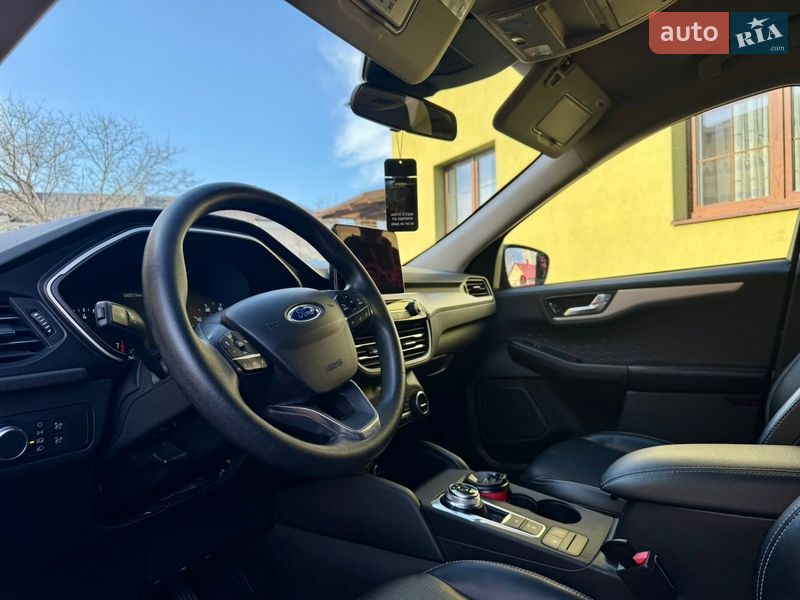 Внедорожник / Кроссовер Ford Escape 2019 в Коломые