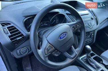 Внедорожник / Кроссовер Ford Escape 2017 в Ровно