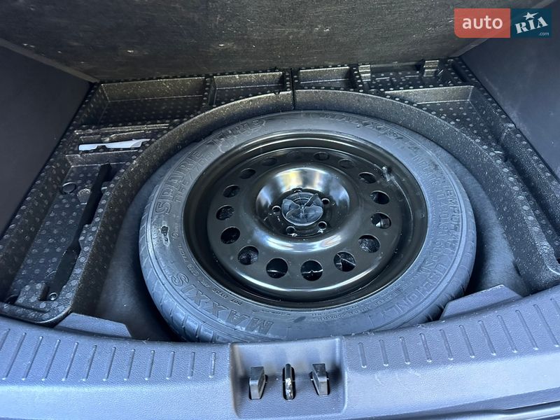 Позашляховик / Кросовер Ford Escape 2017 в Рівному