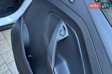 Внедорожник / Кроссовер Ford Escape 2017 в Ровно