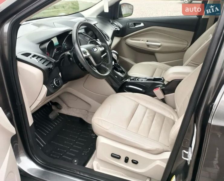 Внедорожник / Кроссовер Ford Escape 2016 в Киеве