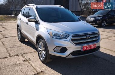 Позашляховик / Кросовер Ford Escape 2017 в Стрию