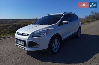 Внедорожник / Кроссовер Ford Escape 2015 в Белгороде-Днестровском