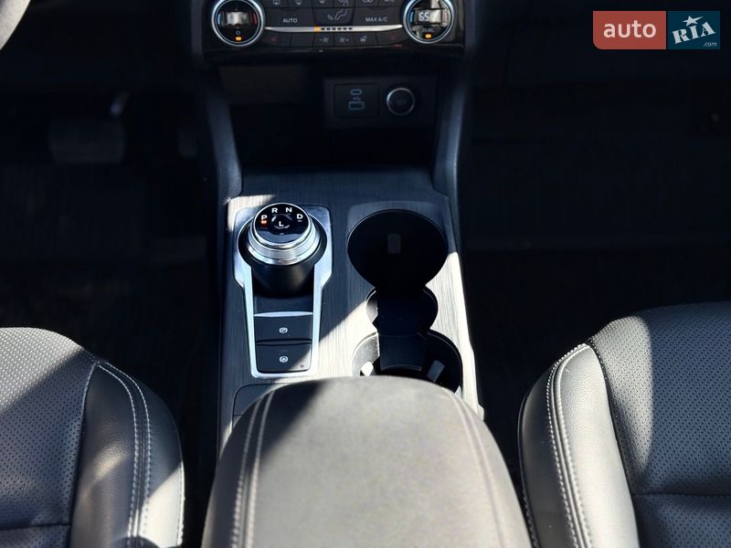 Внедорожник / Кроссовер Ford Escape 2021 в Львове