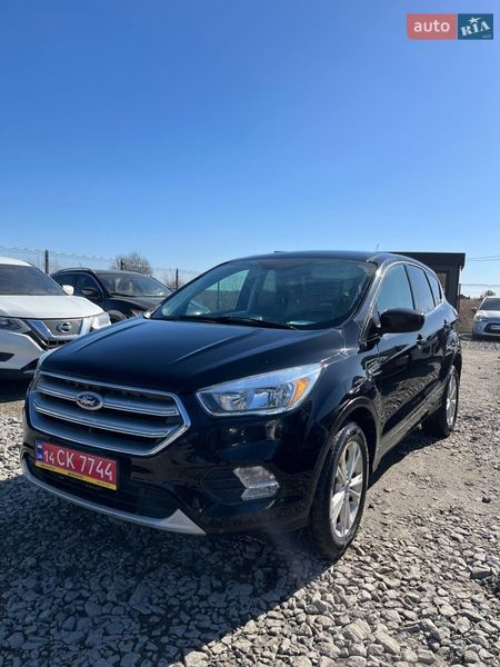 Внедорожник / Кроссовер Ford Escape 2017 в Львове