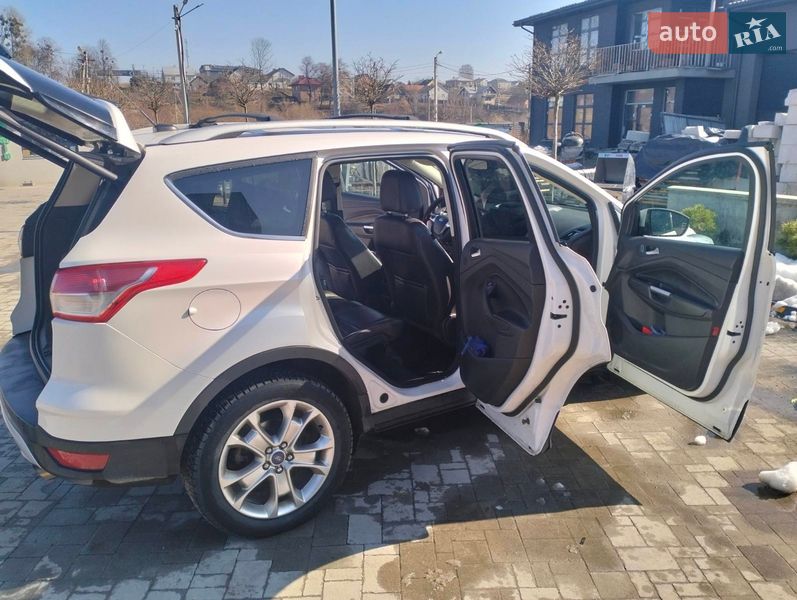 Внедорожник / Кроссовер Ford Escape 2013 в Львове