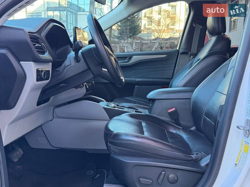 Позашляховик / Кросовер Ford Escape 2023 в Львові