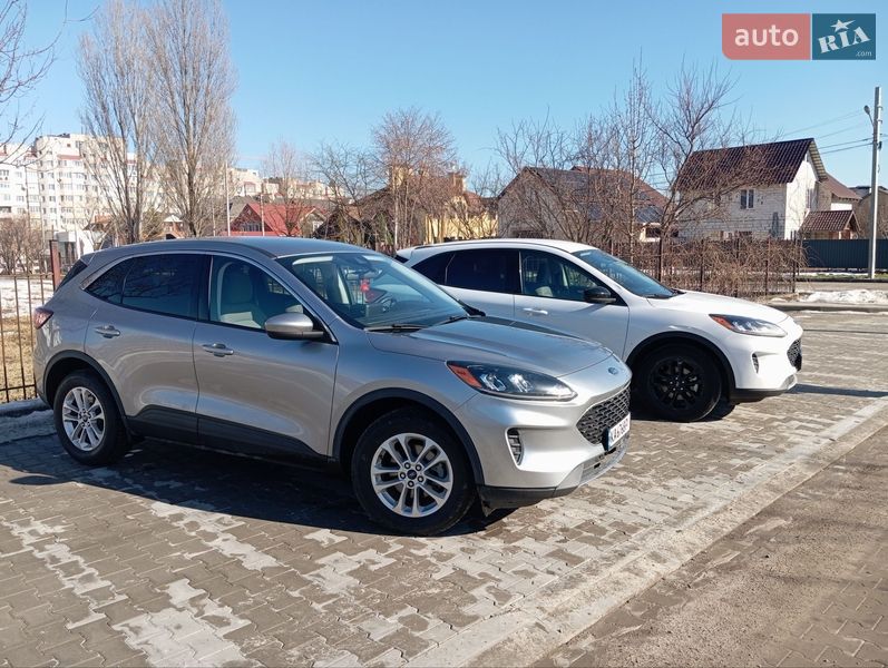 Позашляховик / Кросовер Ford Escape 2021 в Бучі