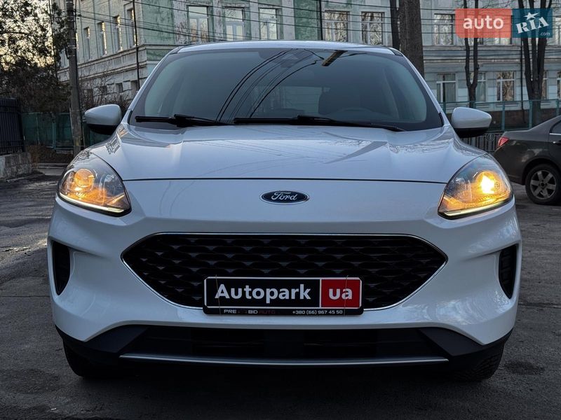 Внедорожник / Кроссовер Ford Escape 2019 в Киеве