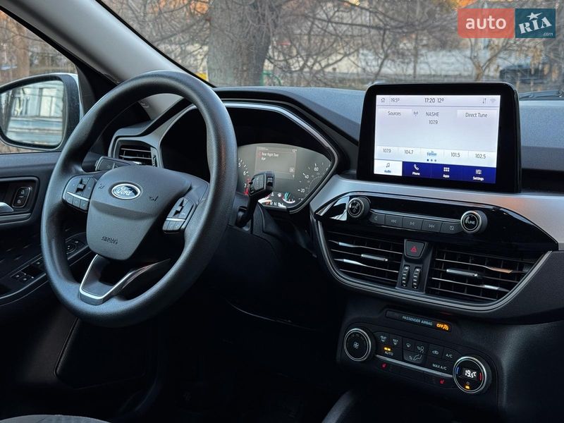 Внедорожник / Кроссовер Ford Escape 2019 в Киеве