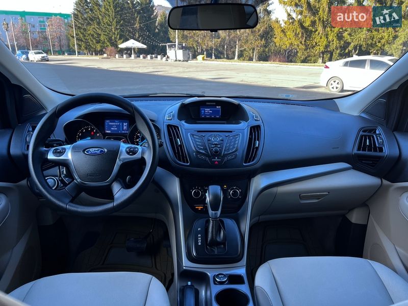 Позашляховик / Кросовер Ford Escape 2015 в Рівному