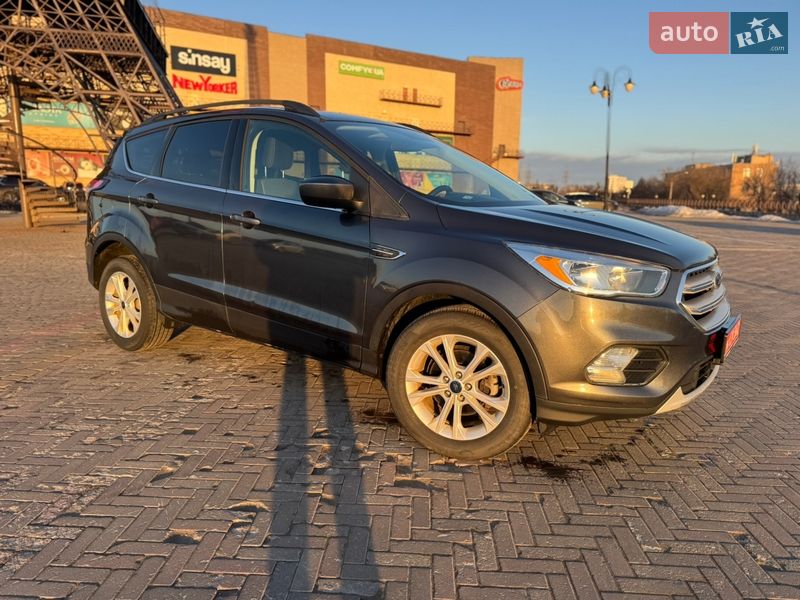 Внедорожник / Кроссовер Ford Escape 2018 в Харькове