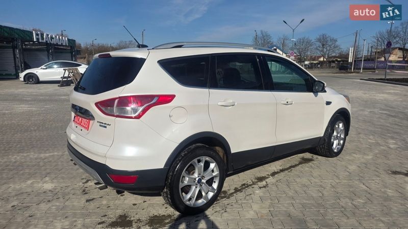 Внедорожник / Кроссовер Ford Escape 2016 в Ивано-Франковске