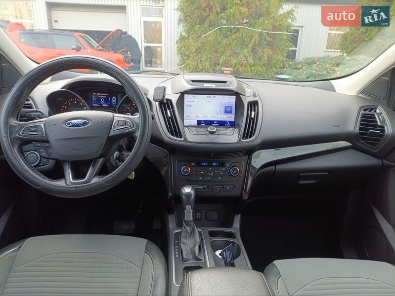 Внедорожник / Кроссовер Ford Escape 2016 в Харькове