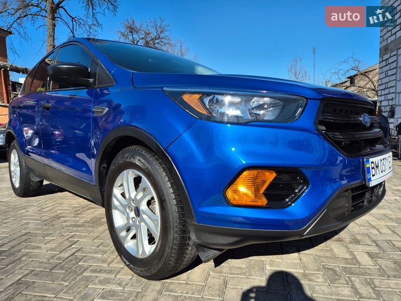 Внедорожник / Кроссовер Ford Escape 2017 в Сумах