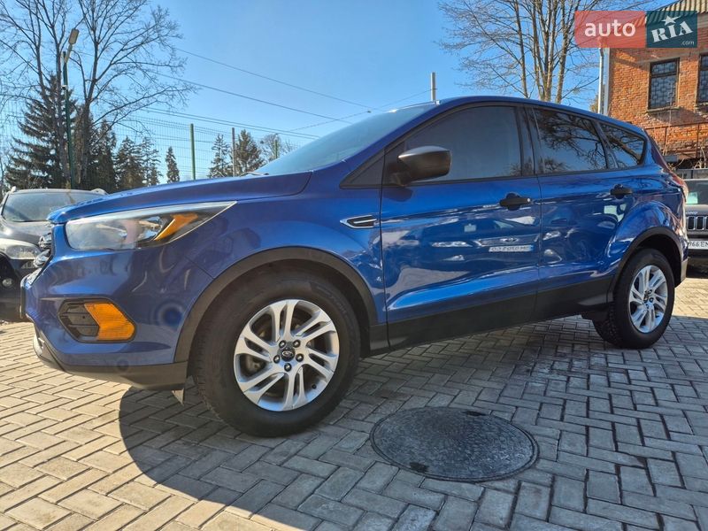 Внедорожник / Кроссовер Ford Escape 2017 в Сумах