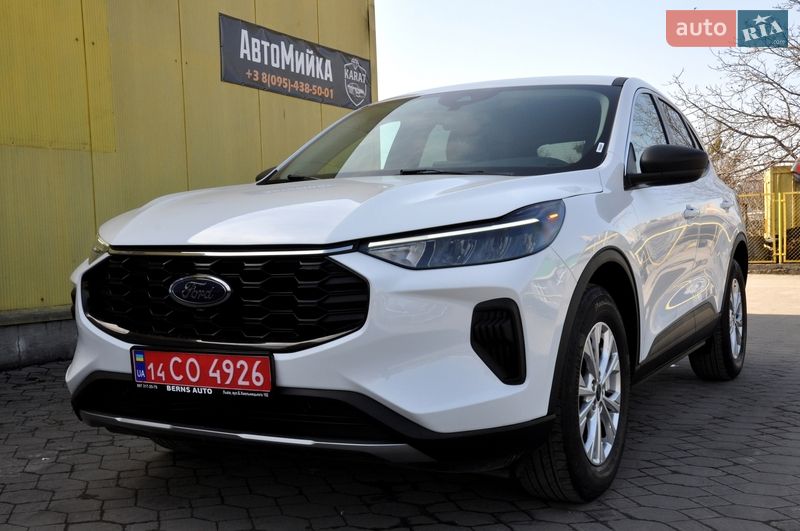 Позашляховик / Кросовер Ford Escape 2023 в Львові