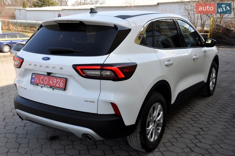 Позашляховик / Кросовер Ford Escape 2023 в Львові