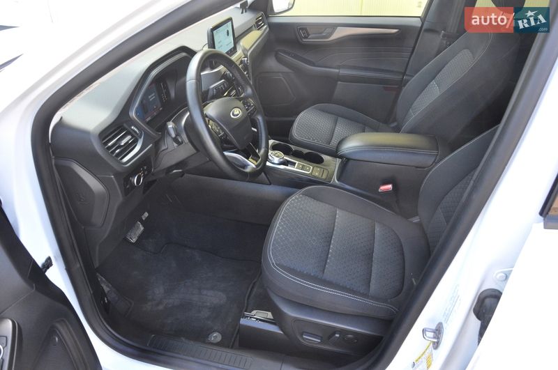 Позашляховик / Кросовер Ford Escape 2023 в Львові