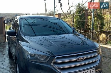 Внедорожник / Кроссовер Ford Escape 2017 в Ужгороде