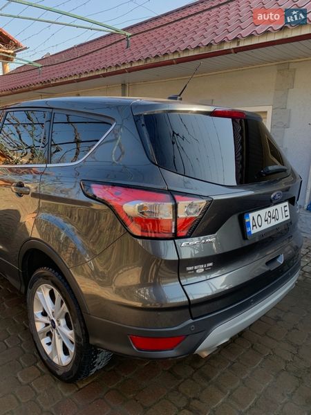Внедорожник / Кроссовер Ford Escape 2017 в Виноградове