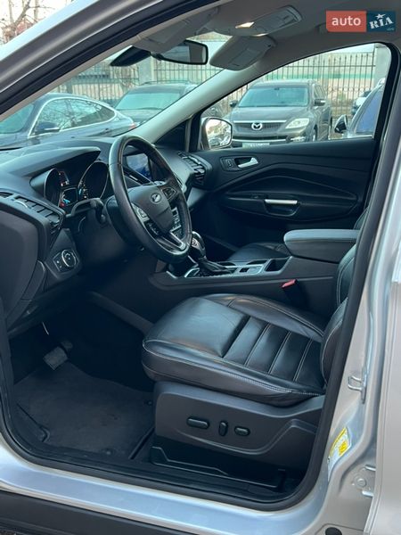 Внедорожник / Кроссовер Ford Escape 2019 в Одессе