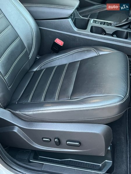 Внедорожник / Кроссовер Ford Escape 2019 в Одессе