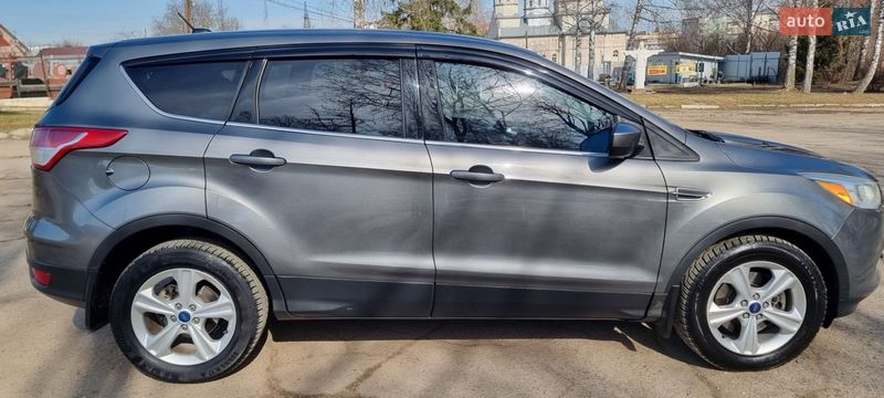 Внедорожник / Кроссовер Ford Escape 2014 в Черновцах