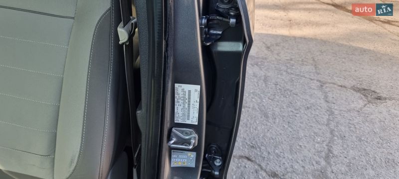 Внедорожник / Кроссовер Ford Escape 2014 в Черновцах