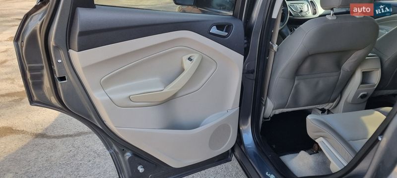 Внедорожник / Кроссовер Ford Escape 2014 в Черновцах