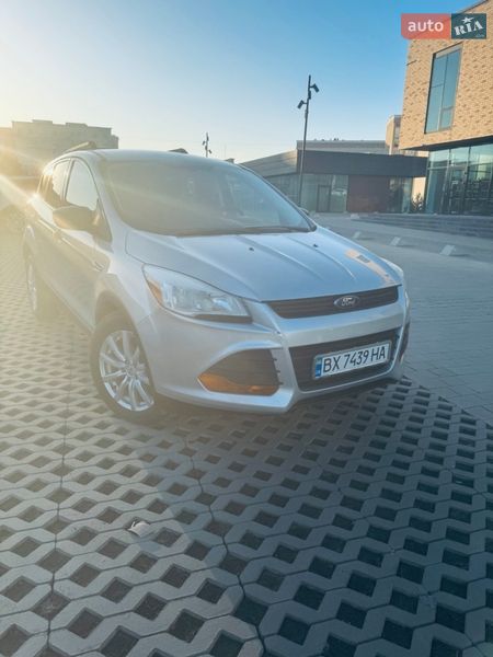 Внедорожник / Кроссовер Ford Escape 2014 в Хмельницком