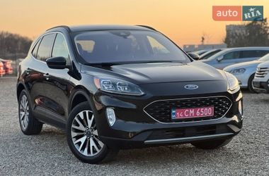 Внедорожник / Кроссовер Ford Escape 2021 в Стрые